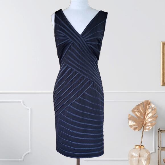 TADASHI SHOJI V-neck Mesh Ribbon Sheath Cocktail Dress Size Large Navy Blue - Picture 1 of 8